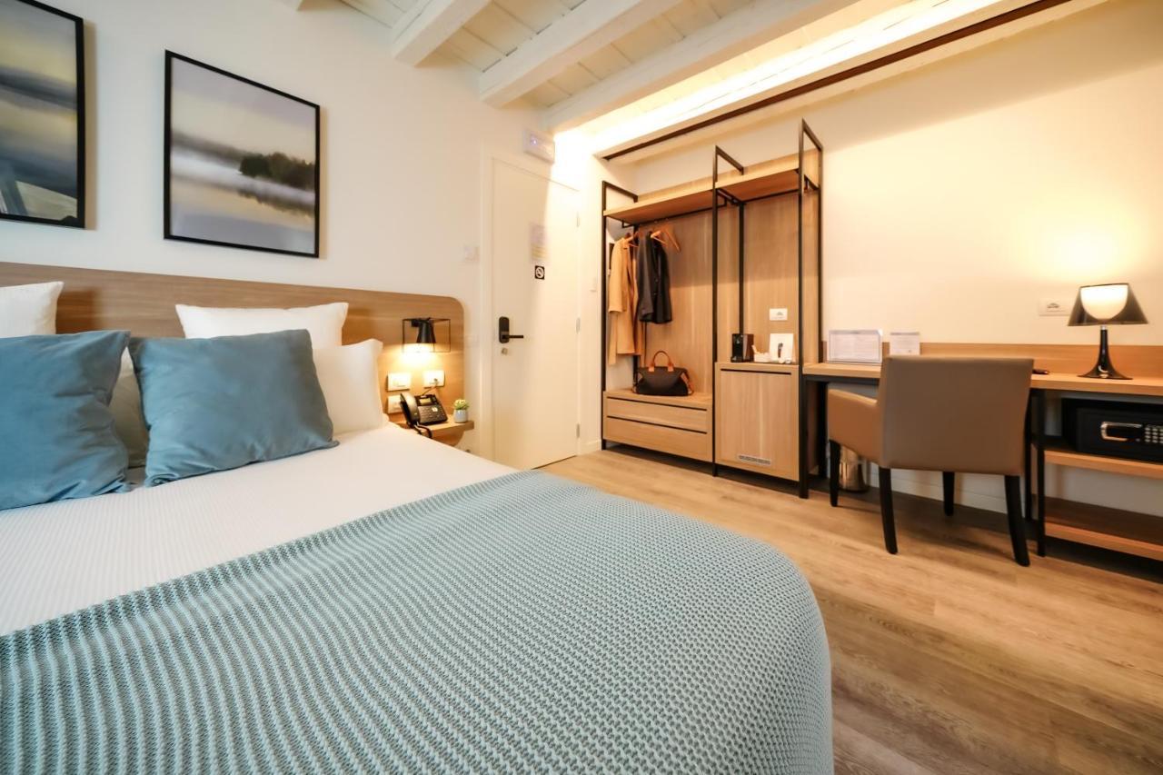 Bergamo Inn 15 מראה חיצוני תמונה A room at the hotel