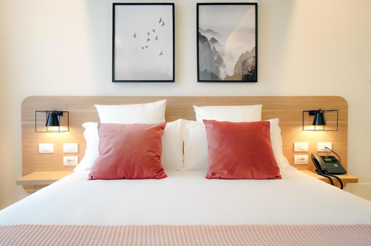 Bergamo Inn 15 מראה חיצוני תמונה A bedroom at the hotel